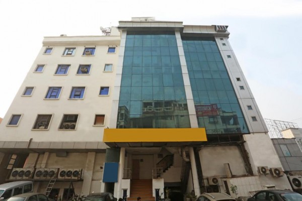 OYO 11577 Hotel Crystal Retreat